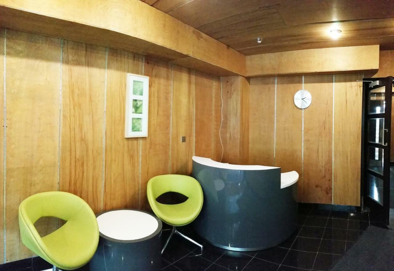 Cygnet House Aparthotel Кройдон Екстериор снимка